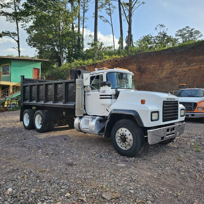 258b8000-d153-4520-908f-a57eb7fb1893