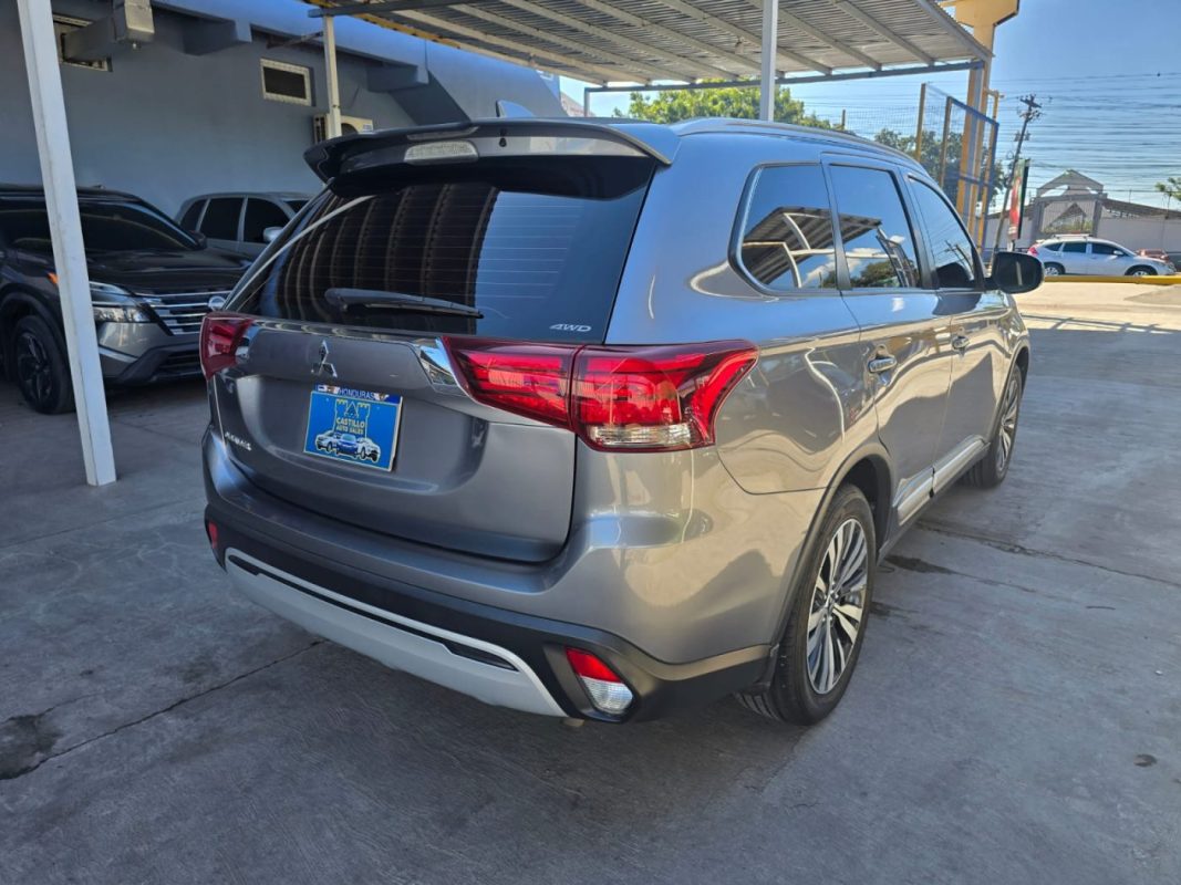 2b8992f0-a260-498c-adb2-81b7c5a9cc6f