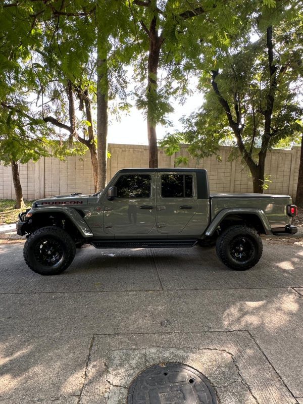 2c70da28-16b5-4d6d-8e44-b37416fee51e