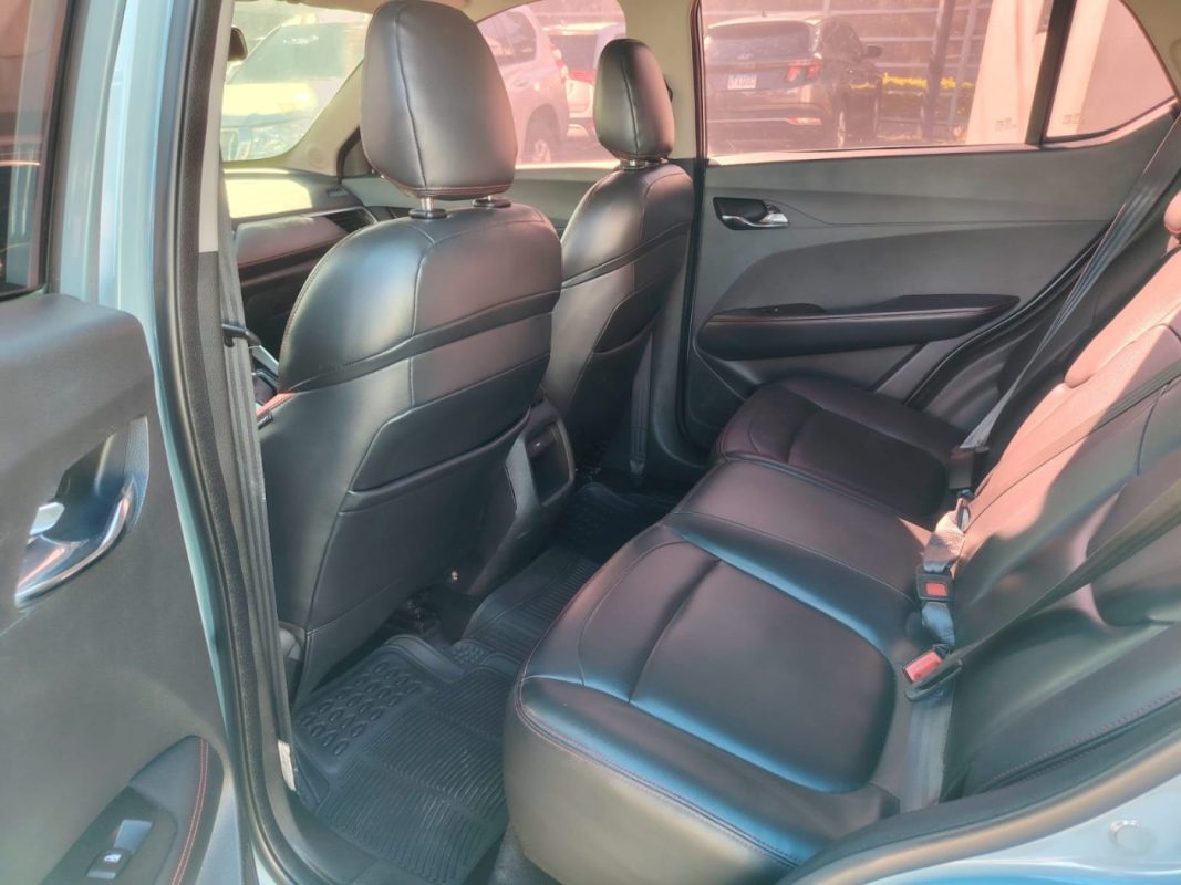 40529982-12fe-4a15-ba41-6e8439937f23