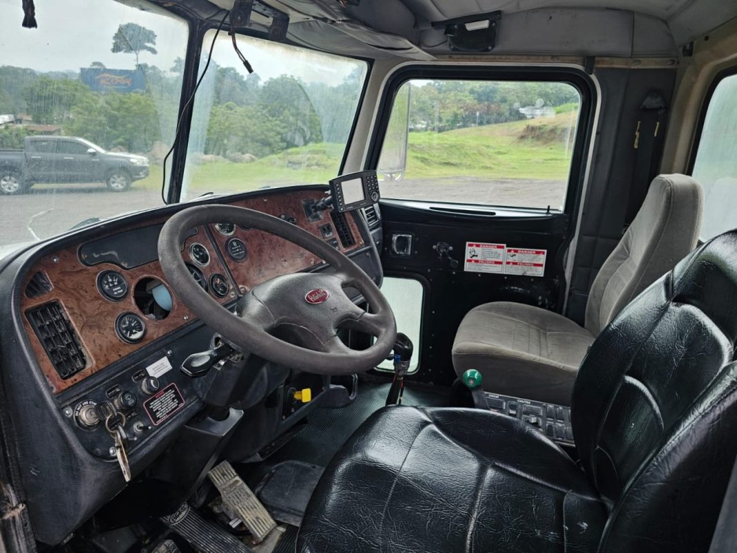 4d2c327b-a35f-4bbe-9302-5985da69c40d