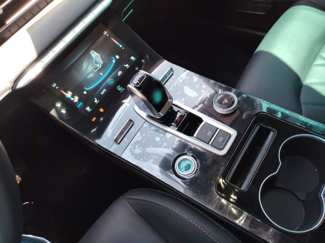 65253ee2-2eb6-431e-a0ef-04672e7357f7