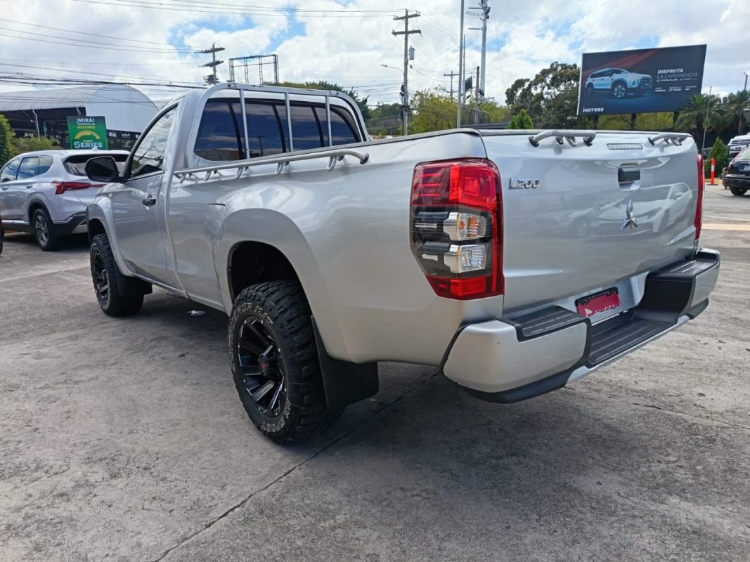 6d08cd1d-dfe4-4c47-ad97-aab16a0addc4