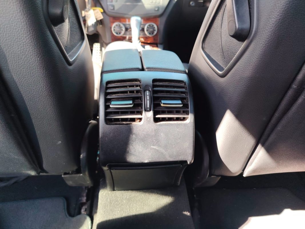 7b765d1b-f043-48f8-a3ad-a23c1f9e4adc