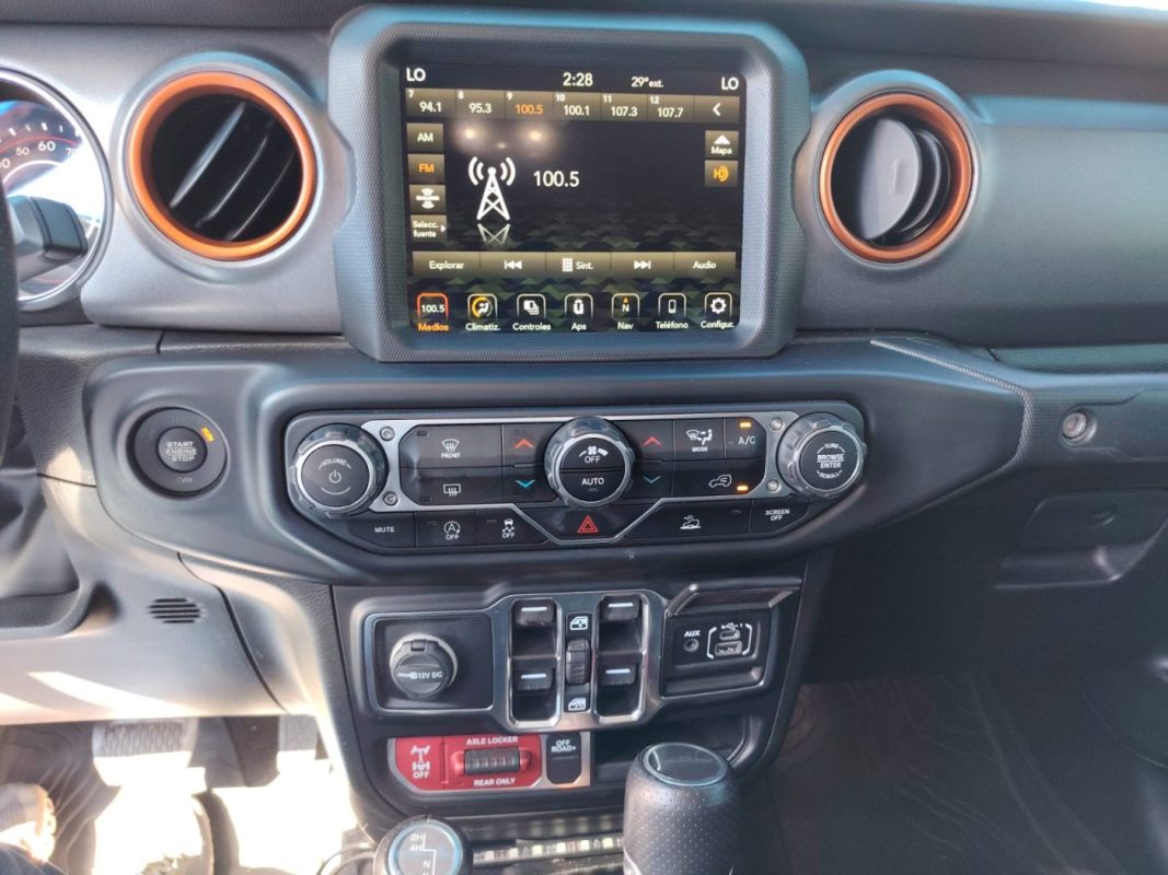 840c6f65-f776-4b78-be9b-48223ac59726