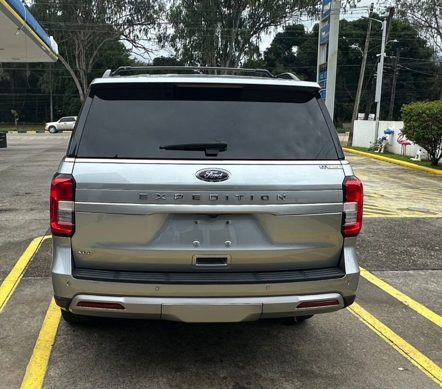 8c7e15ea-c503-40ca-8bb1-43e5a0122a33