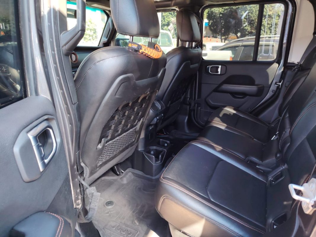 8c91f877-62b9-4f19-bad8-46c2a9fb85b3