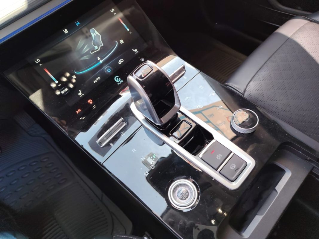 9e5451a3-f241-43be-a1a4-c0c47a5bd9ff