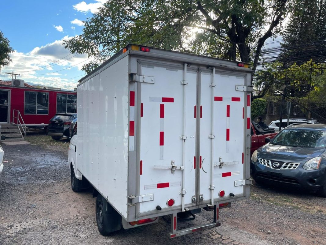 9e7e384b-64c3-4708-a09a-e218cf73c84d