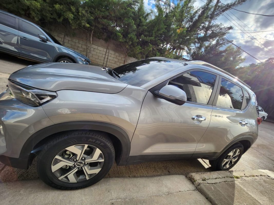 b0ec99c2-3493-4b60-8b22-728538c68c94