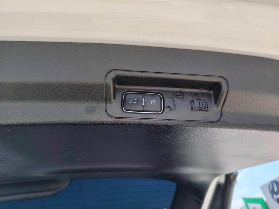 b2dbc1ef-377e-4777-baa3-da0cb5678e17