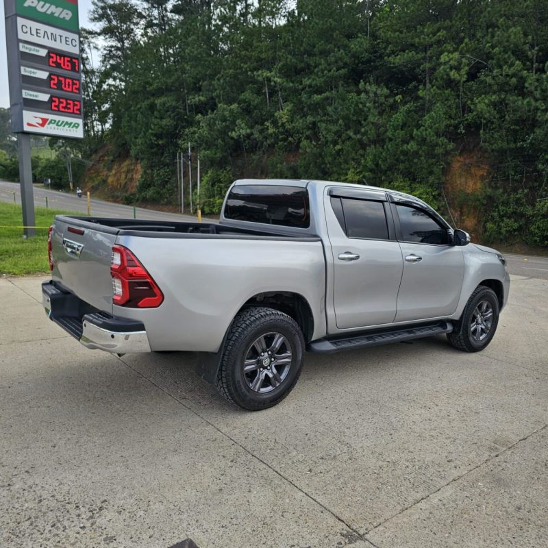 c8f6bd5f-2304-463f-bf2d-c7540796bfd1