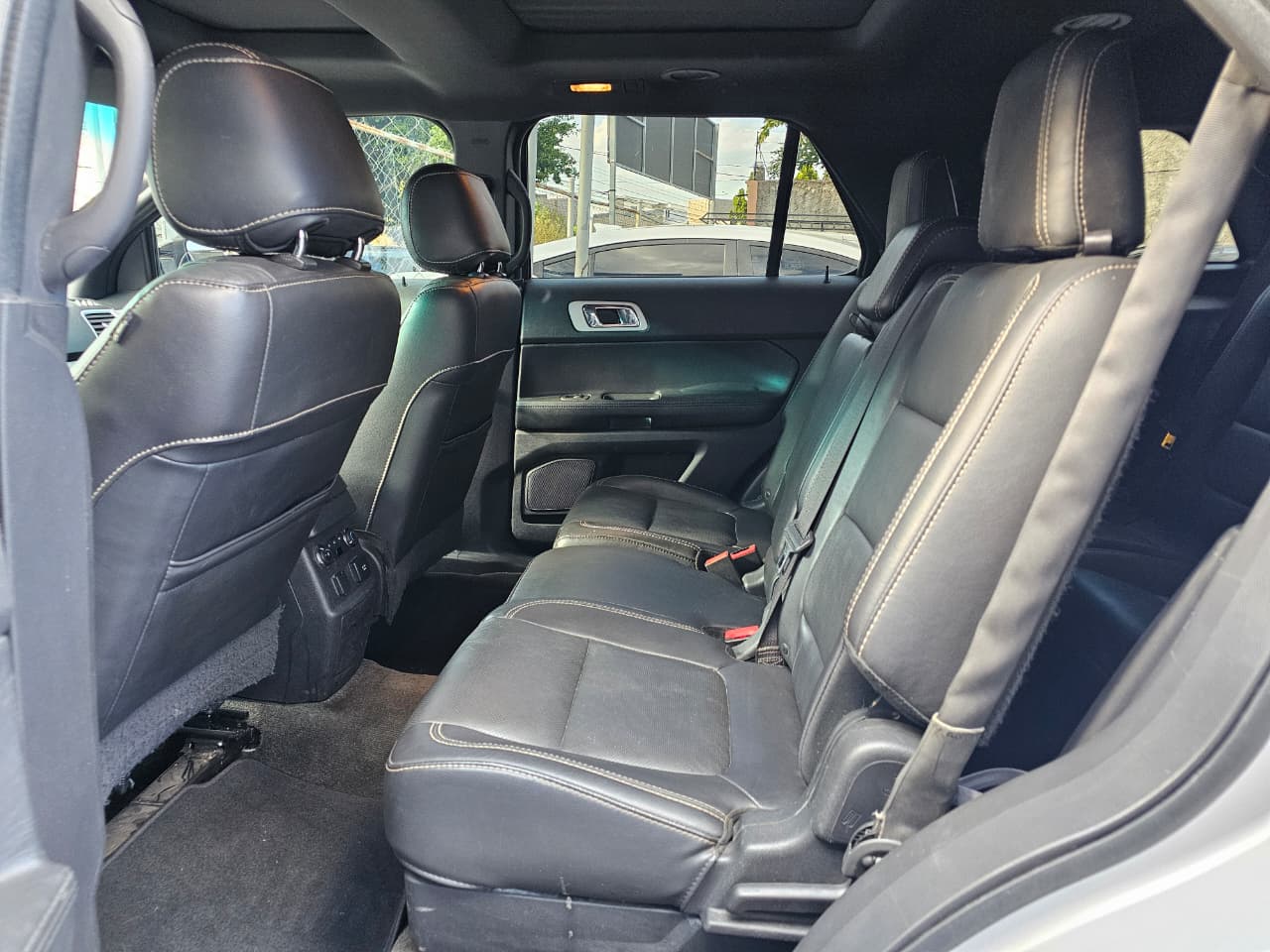 cbcb9deb-ba70-4d71-a267-f430ee5fafec