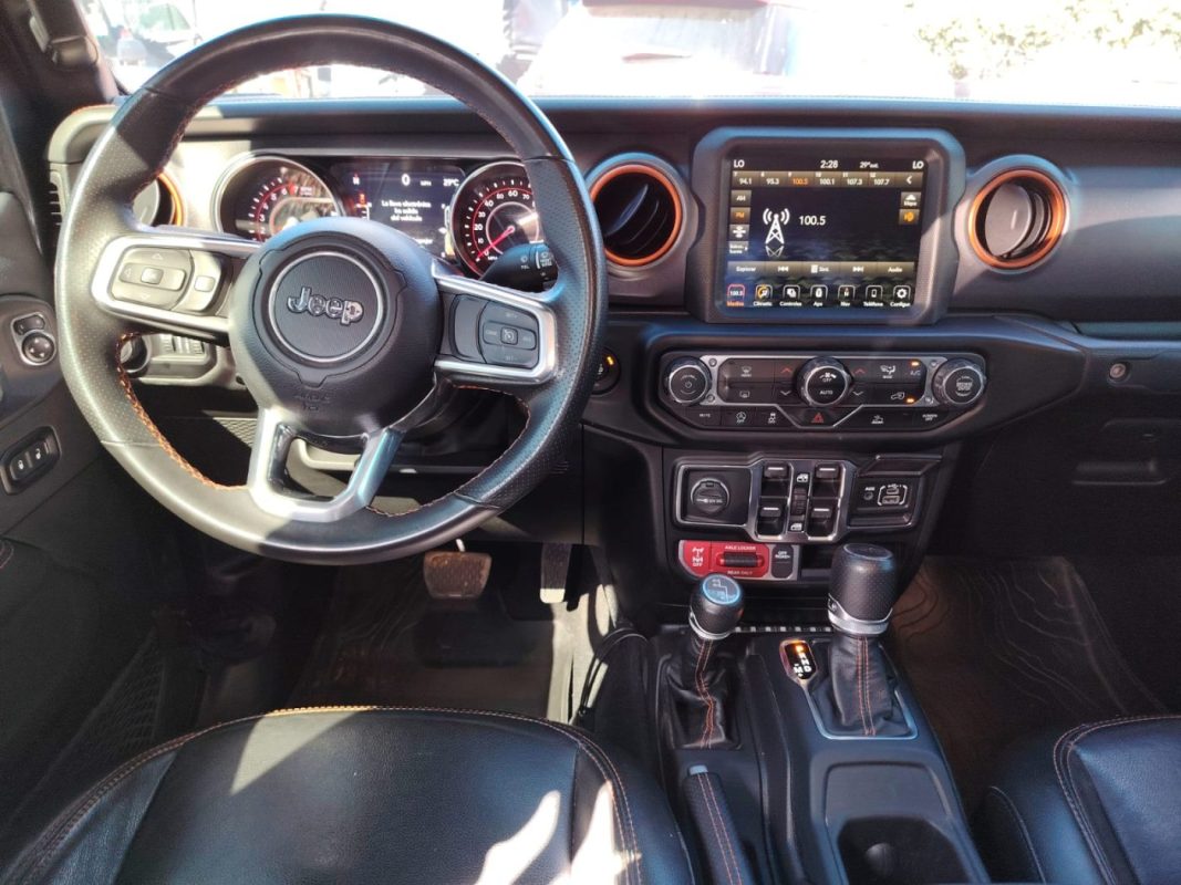 d8a4cea9-a865-4c89-9903-c5773c02b65a