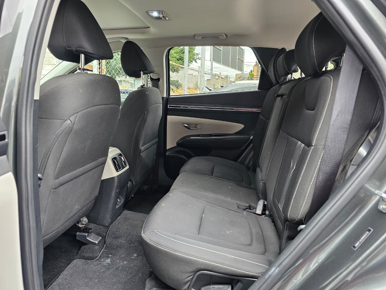 04e3d3b1-dbad-4d2d-b6f1-71c728265f7a