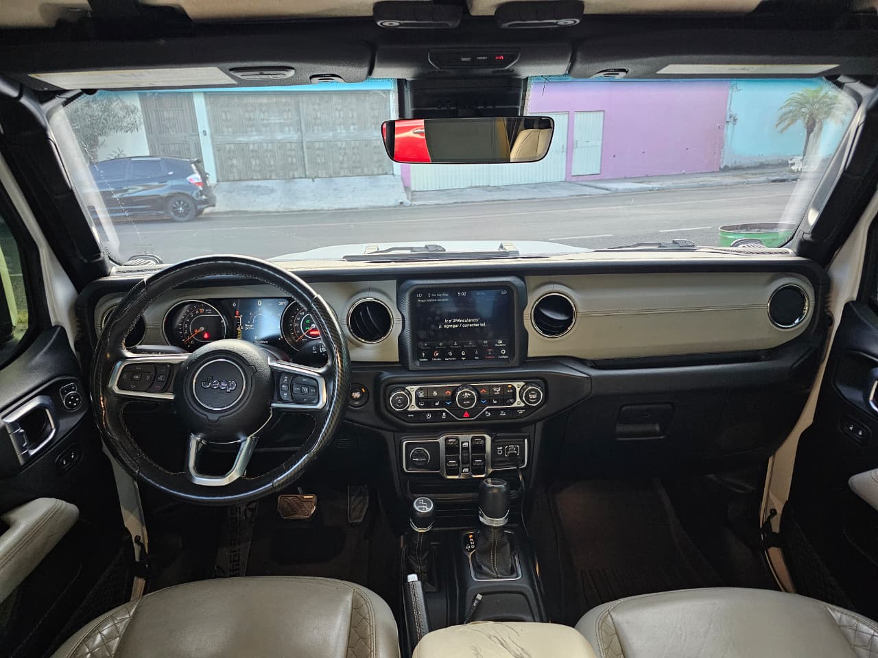 4ef277fd-e7b0-479c-bdfe-ca70d1e5b336