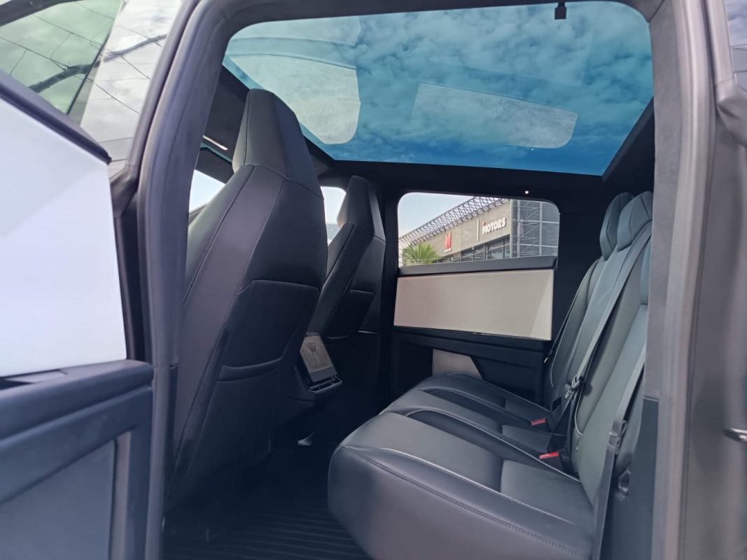 55decc69-85f4-4ac1-b9e6-6380b814f8c0