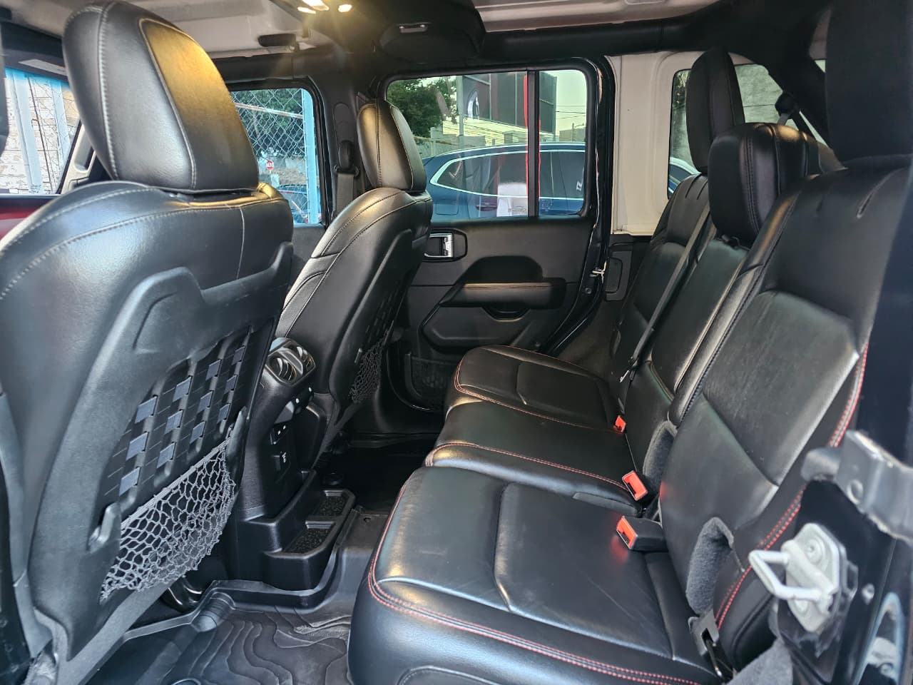 674bf231-5bcc-4242-9edb-57320e7a37fc