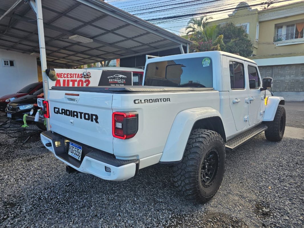 a4134a52-c528-4d02-8a9b-f75c46642af9