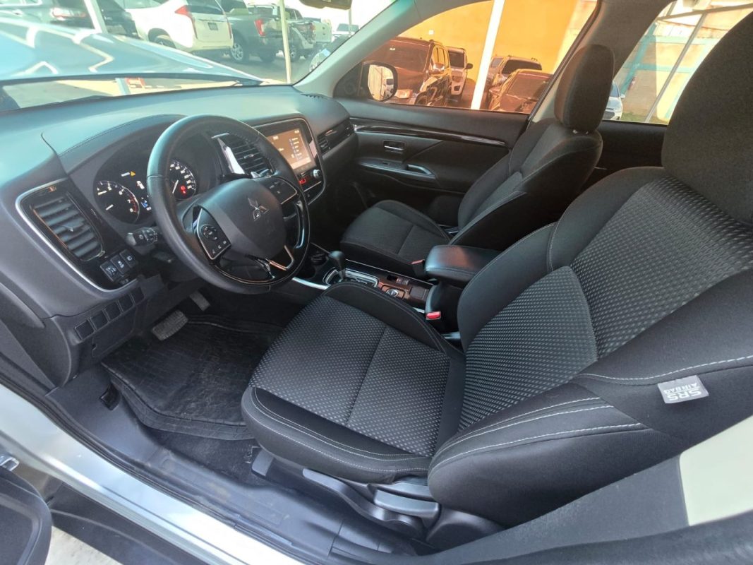 a899a8ff-d235-470c-9e54-9a45446780f3