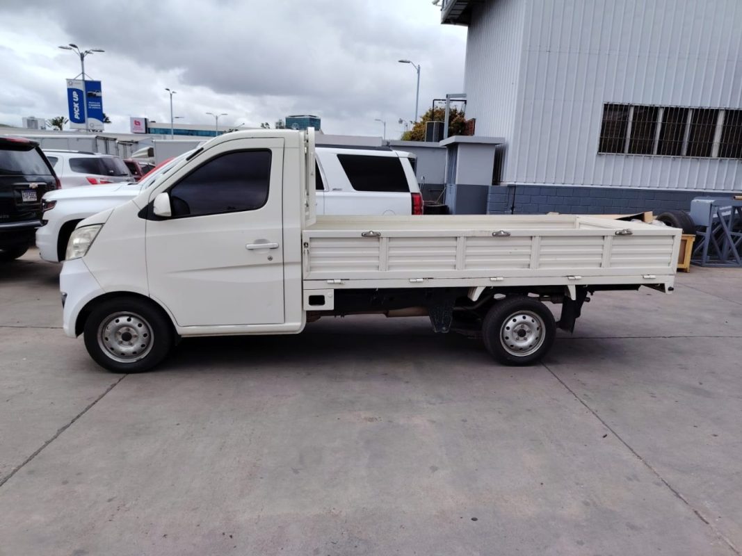 b6f327d1-b31d-4c2b-9878-d8604fcf33a4