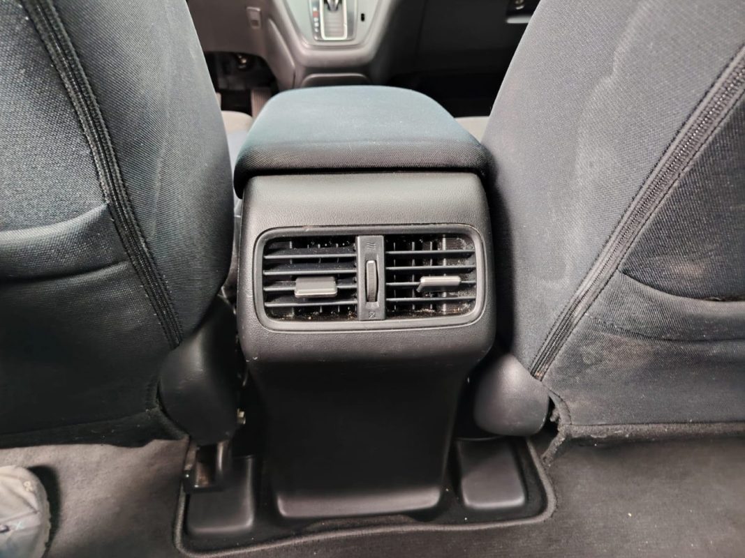 b805ce4f-6338-457b-a72a-3c509947ccd6