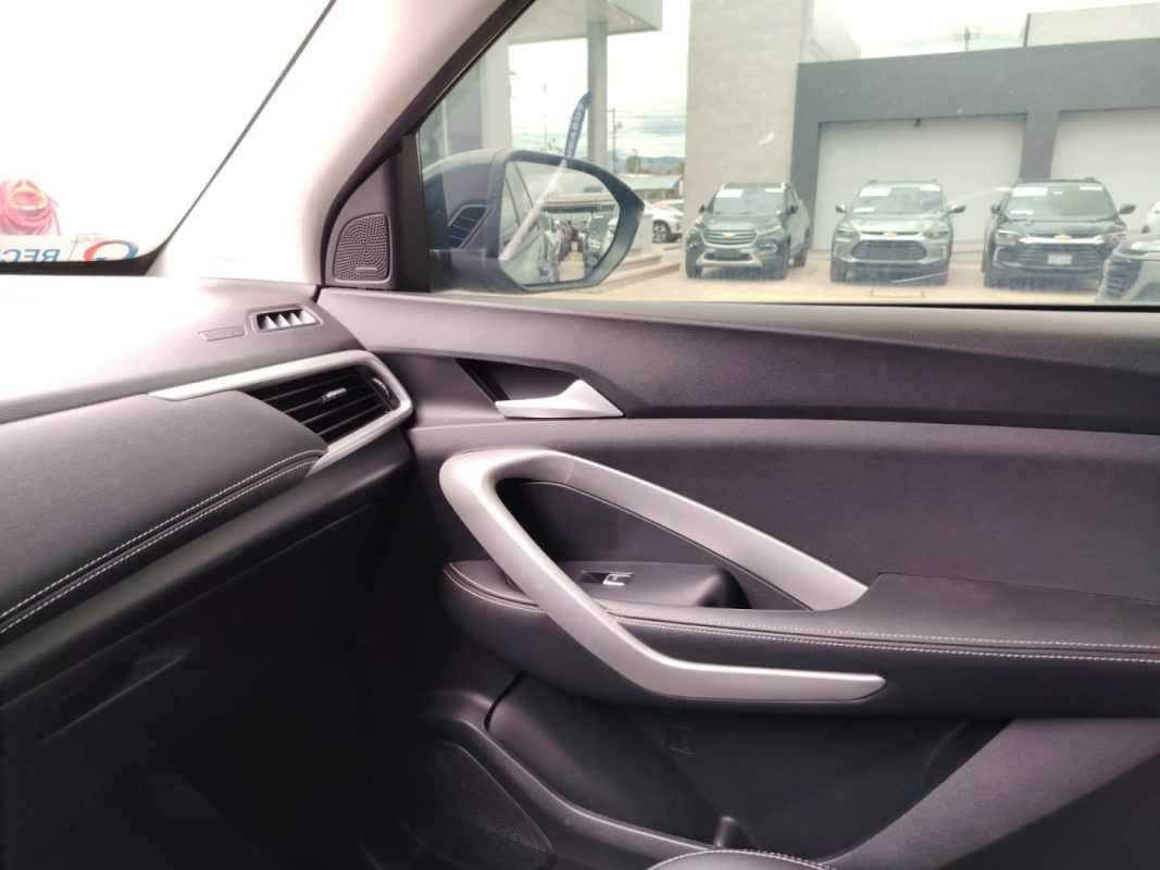 bc2bbfea-8d64-405f-847f-c737f204980f