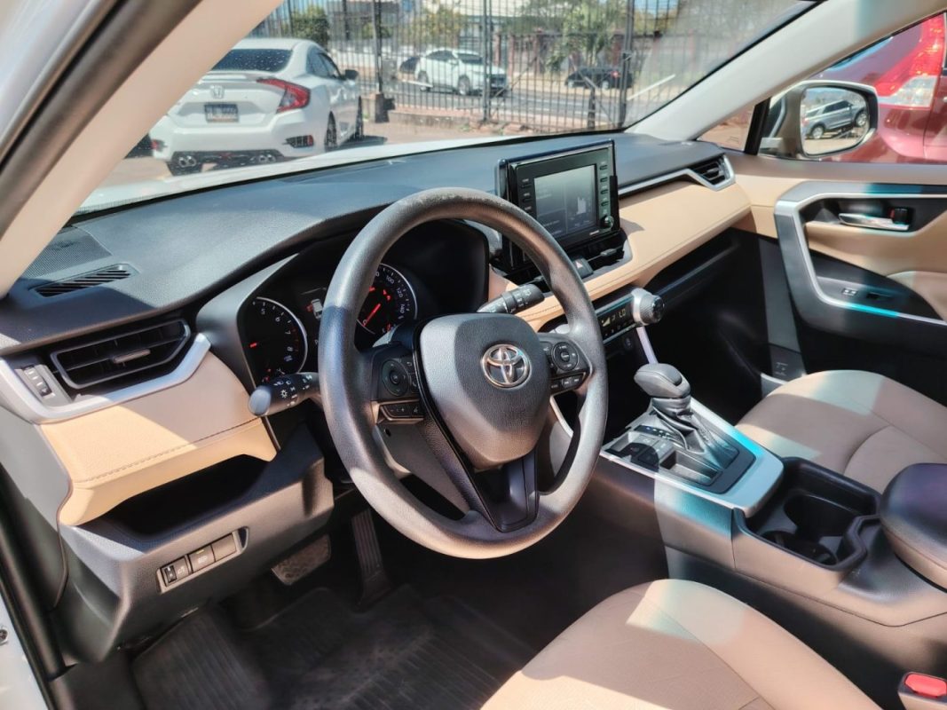 d5513705-8077-441a-a792-e014f6028300