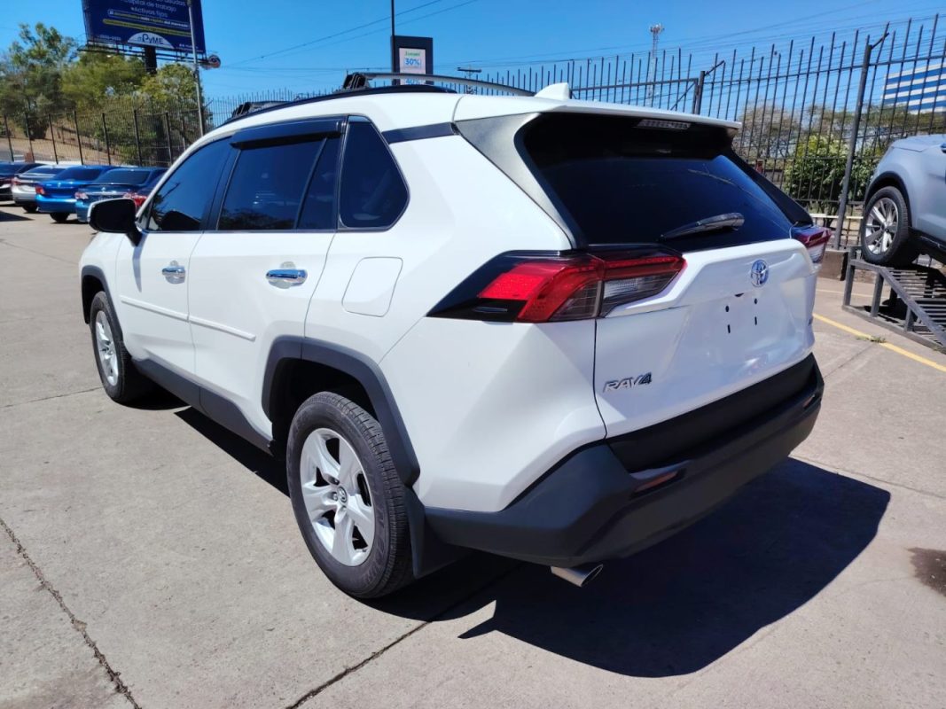 fa636b18-2811-451e-a312-77ebf43bb301