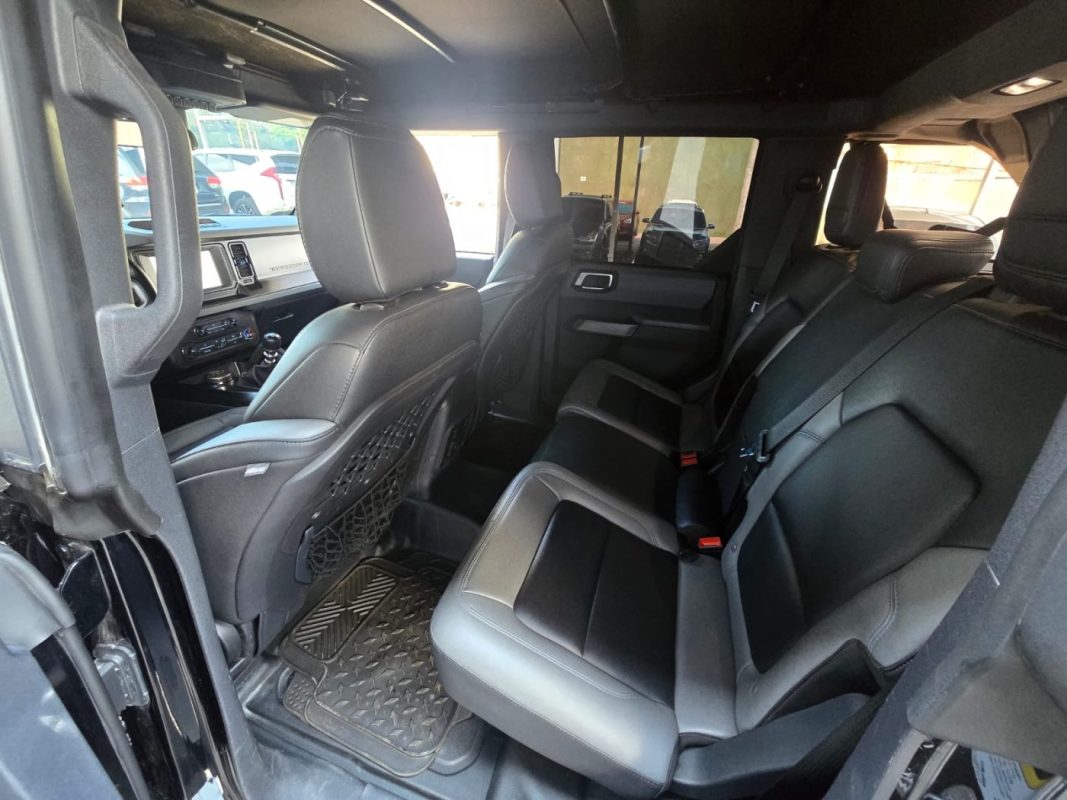 6925c40e-ddbb-4175-bea1-a23171b43f26