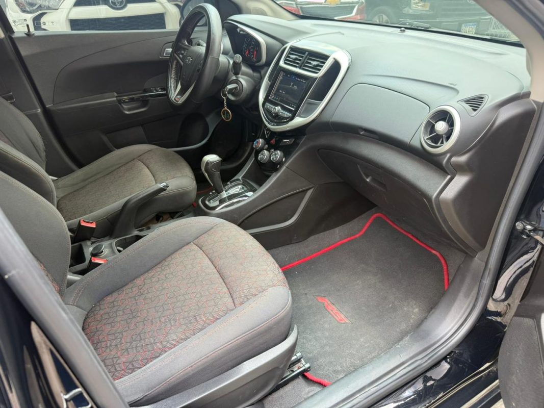 6fc93578-4446-41ab-acba-7d6fd010eb83