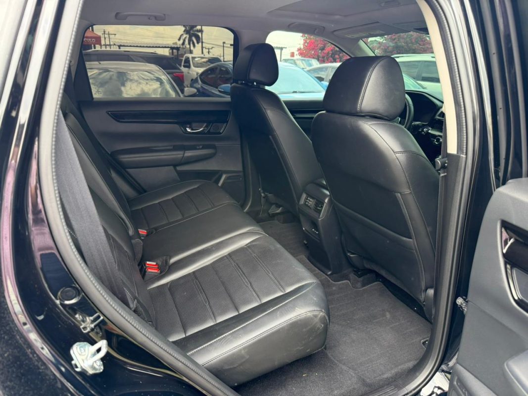 9ac65fd5-f2e1-4a7b-9a94-d131e21a1153