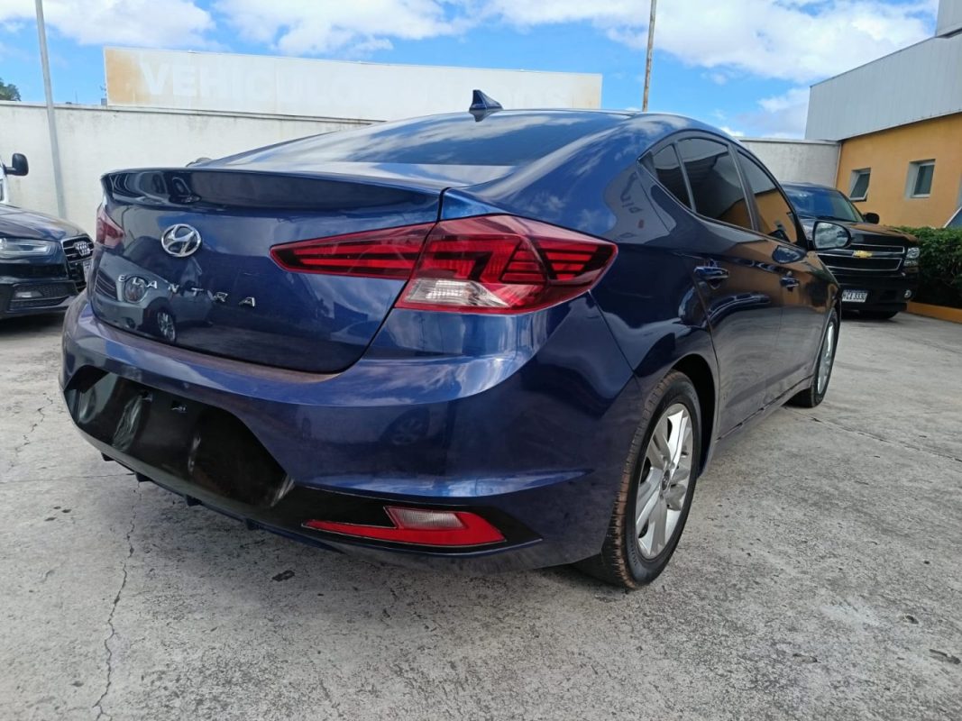 c1ed3f9e-2b40-425e-856e-63a06772f111