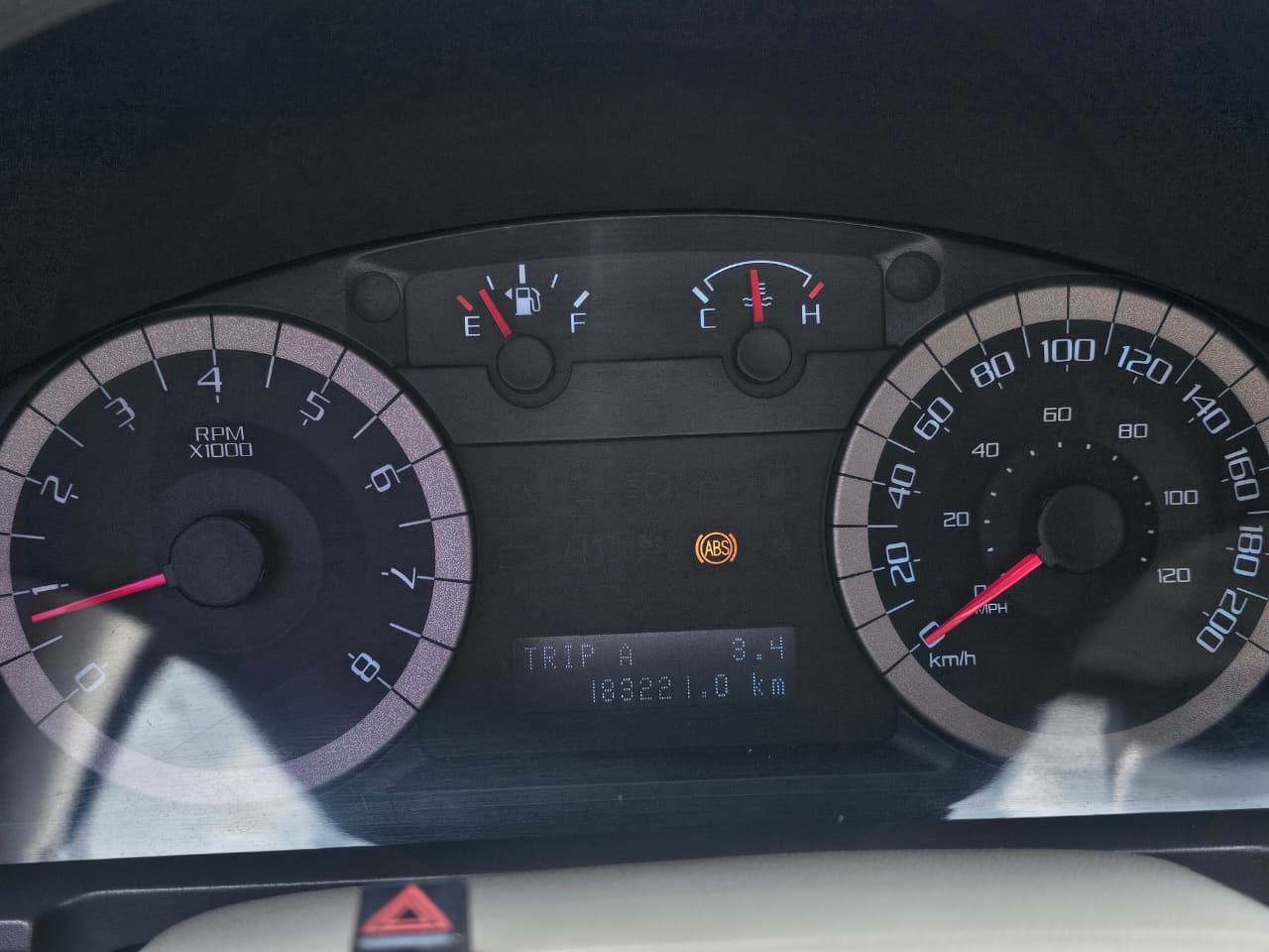 e6b0e639-52dc-46b1-8d75-48786addd775