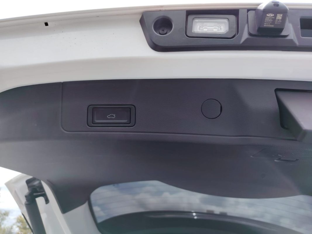 0ee2f2a2-1516-4183-8f4d-55d3099f9809